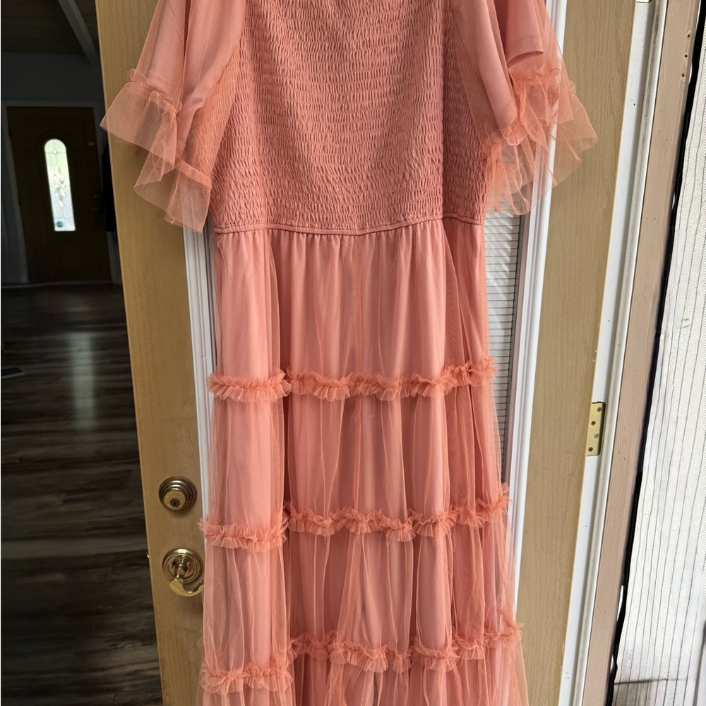 Stunning Polygram Peach Ruffled Dress - Picture 3 of 8